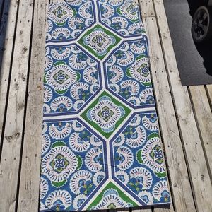 Pottery Barn Standard/Queen Duvet Cover and 2 Matching Pillow Shams